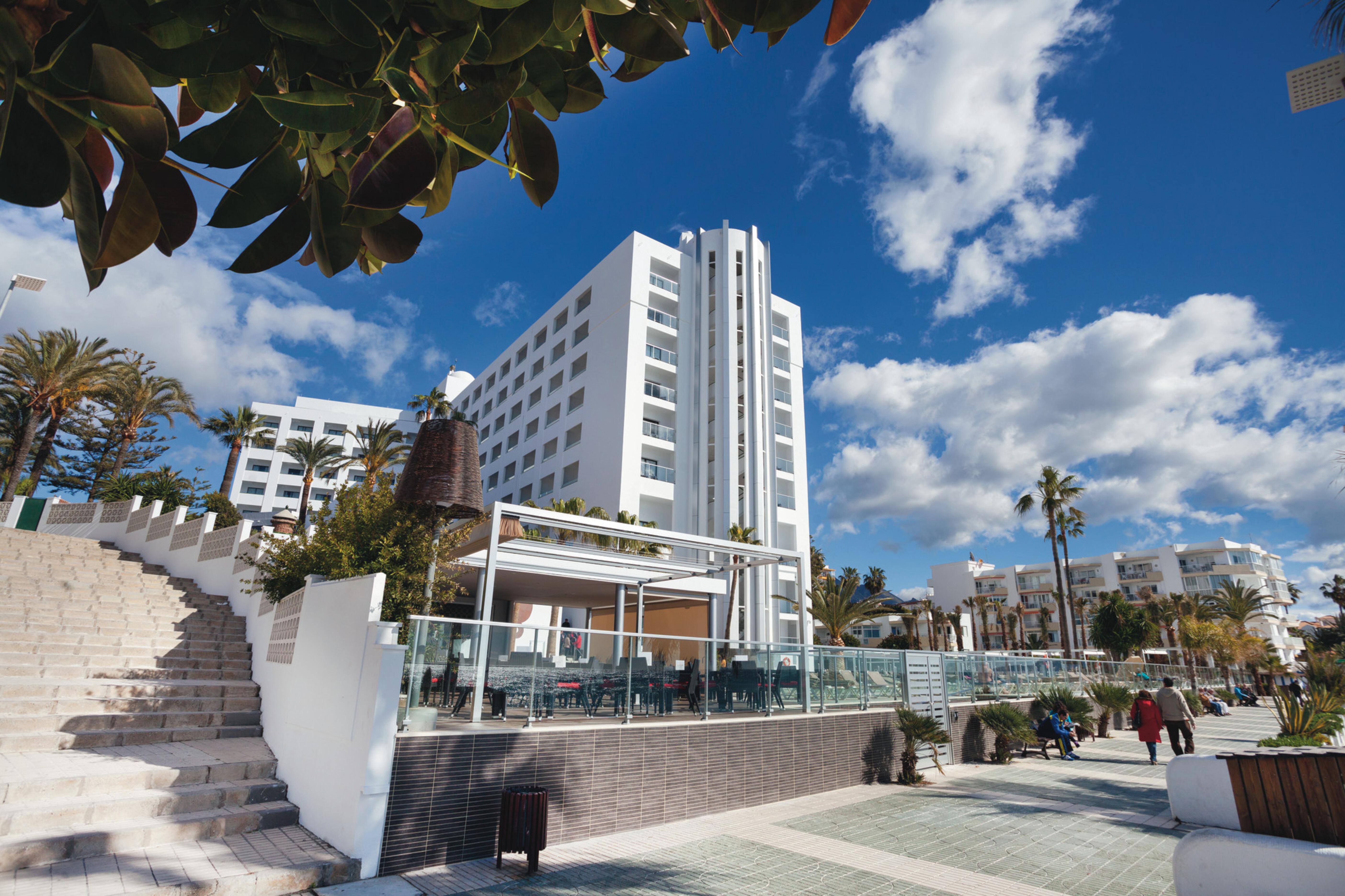 Hotel Riu Monica - Adults Only Нерха Экстерьер фото