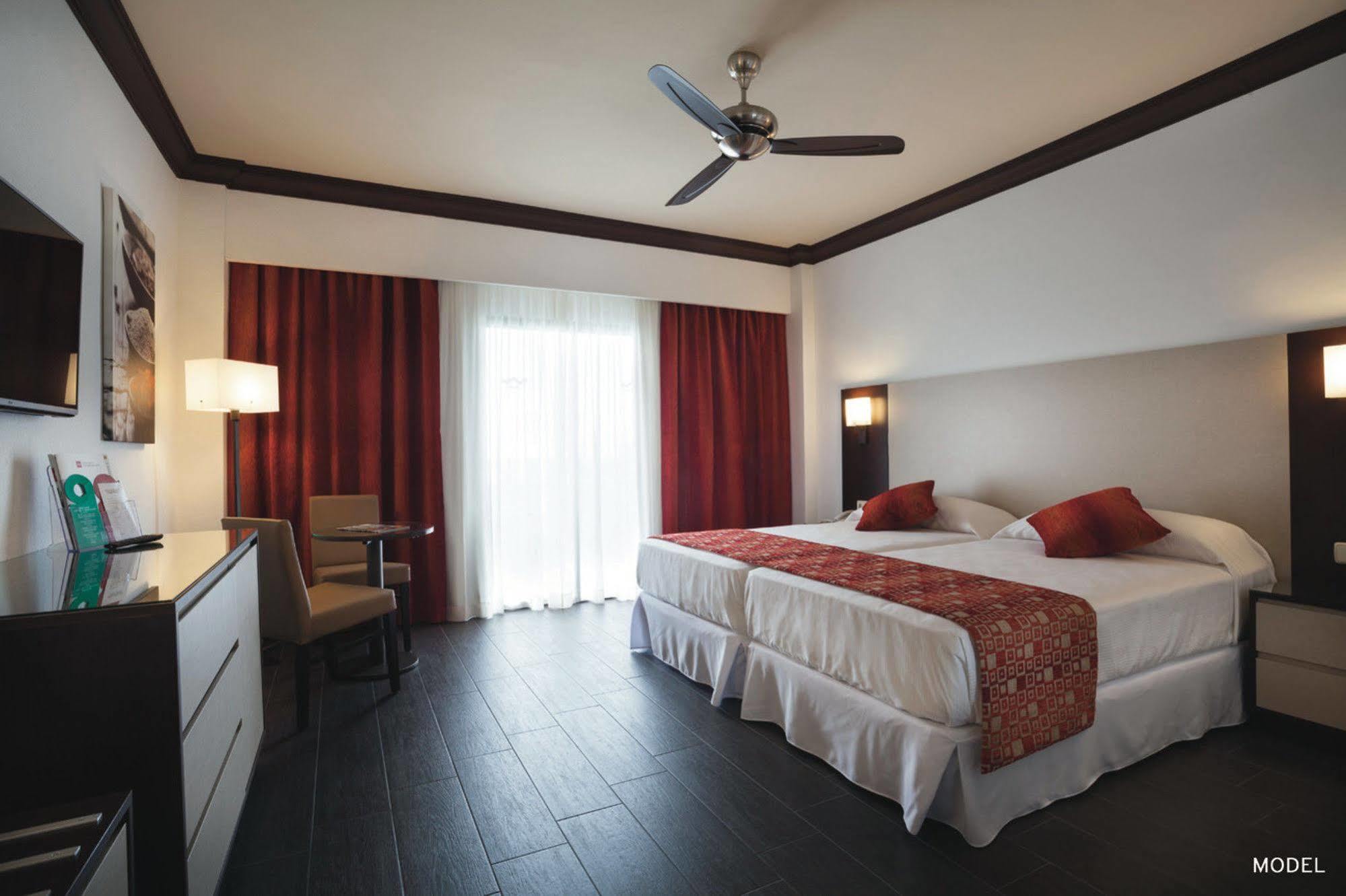 Hotel Riu Monica - Adults Only Нерха Экстерьер фото